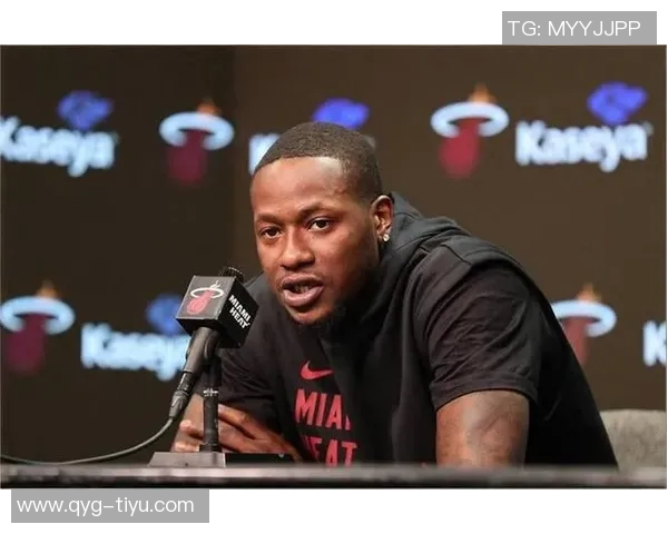 罗齐尔出庭时手铐脚镣加身穿着黄蜂队连帽衫引发关注